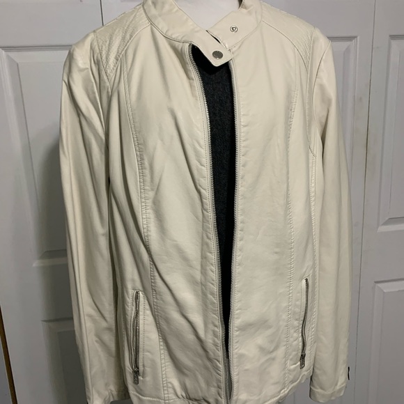 Ladies winter white leather jacket - Picture 3 of 5
